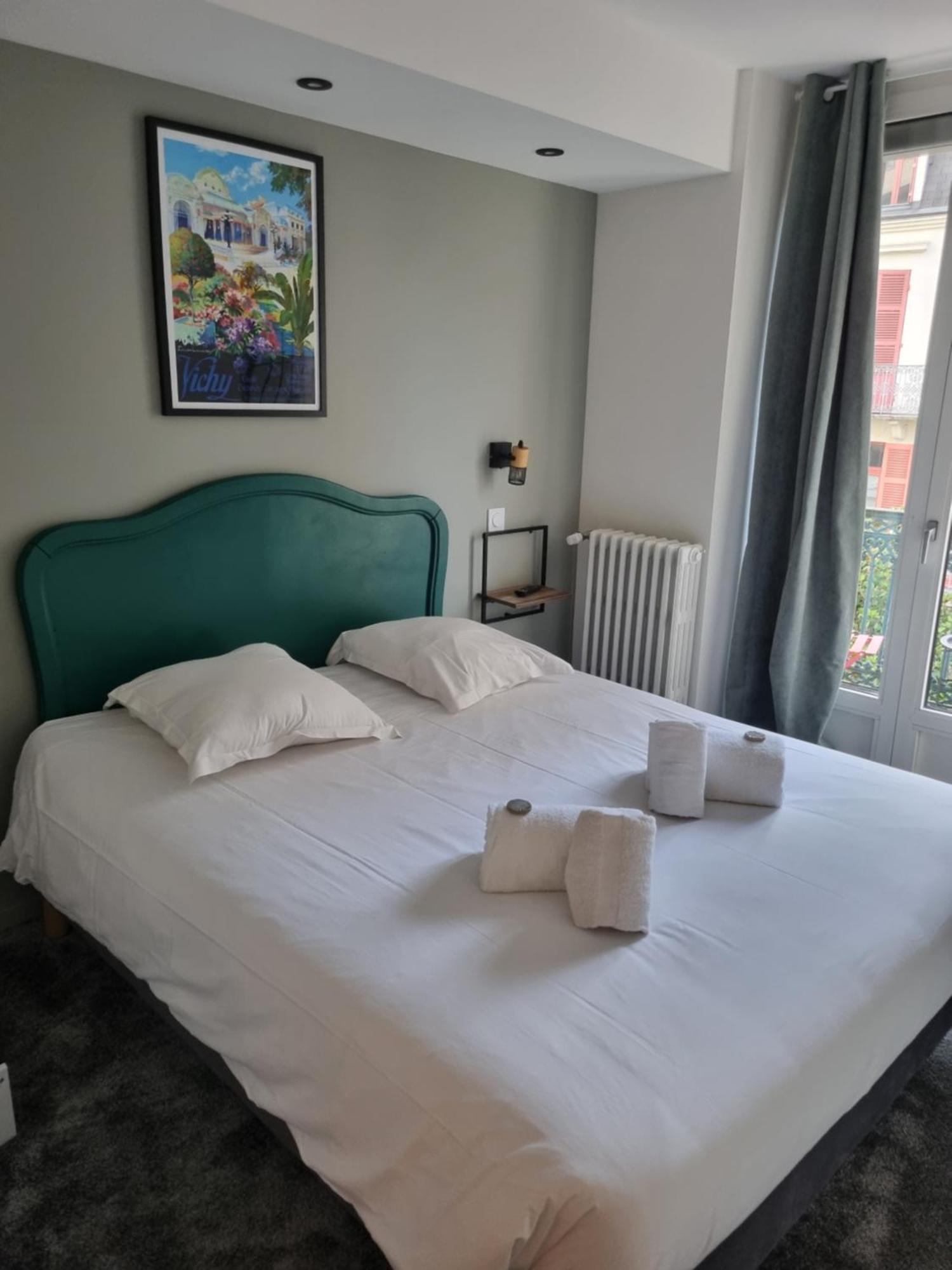 Hotel & Restaurant Le Patio Vichy Dış mekan fotoğraf