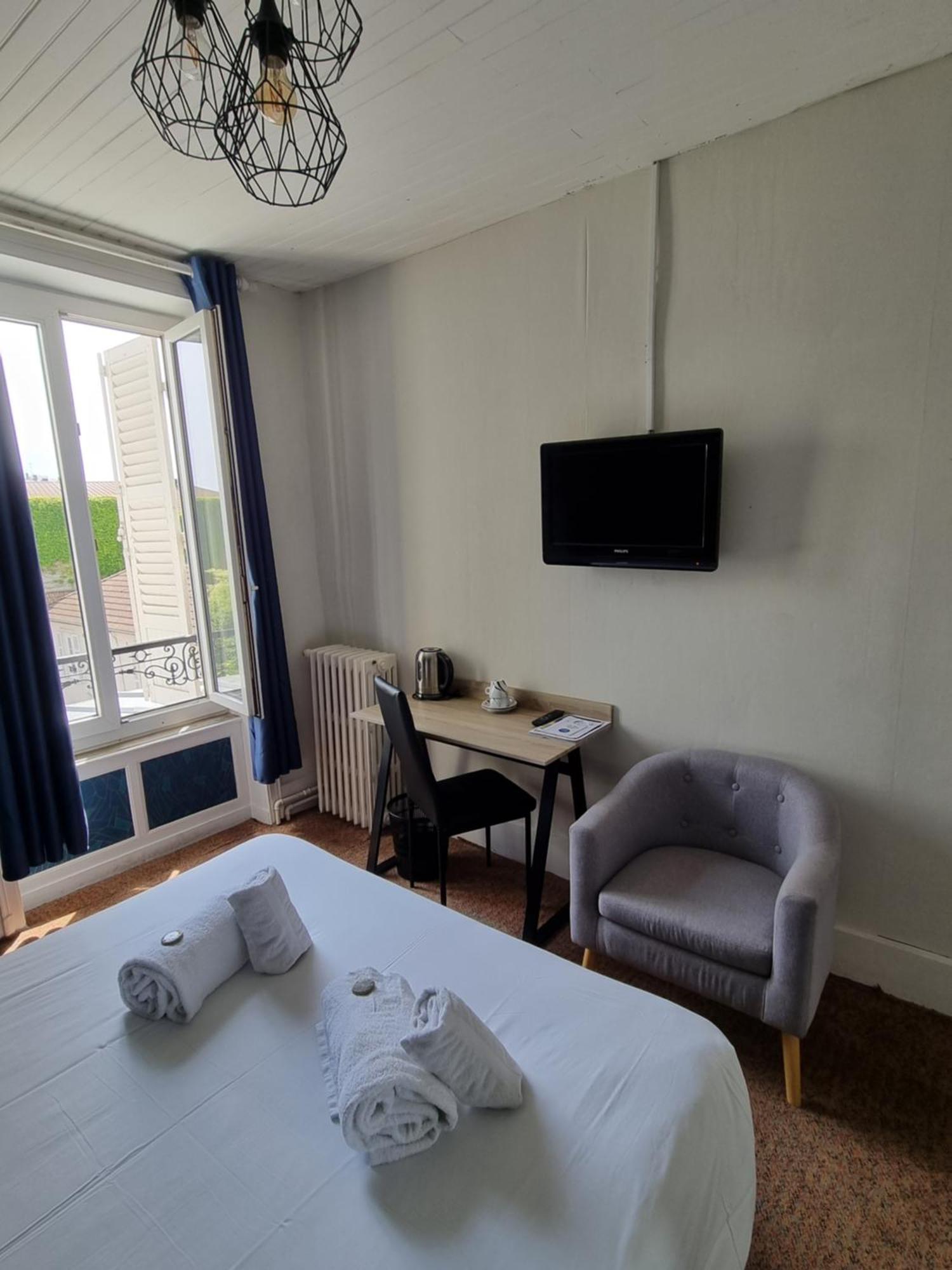 Hotel & Restaurant Le Patio Vichy Dış mekan fotoğraf