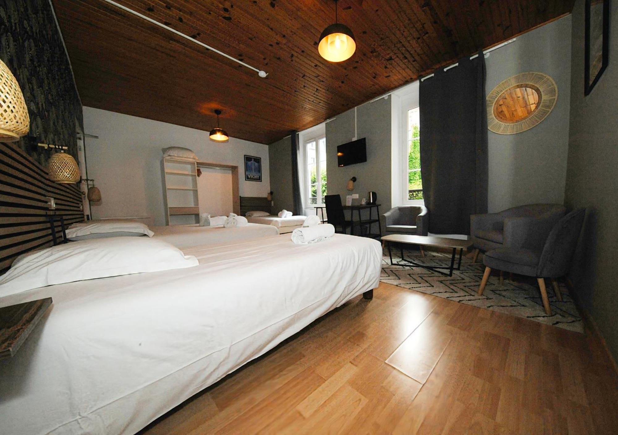 Hotel & Restaurant Le Patio Vichy Dış mekan fotoğraf