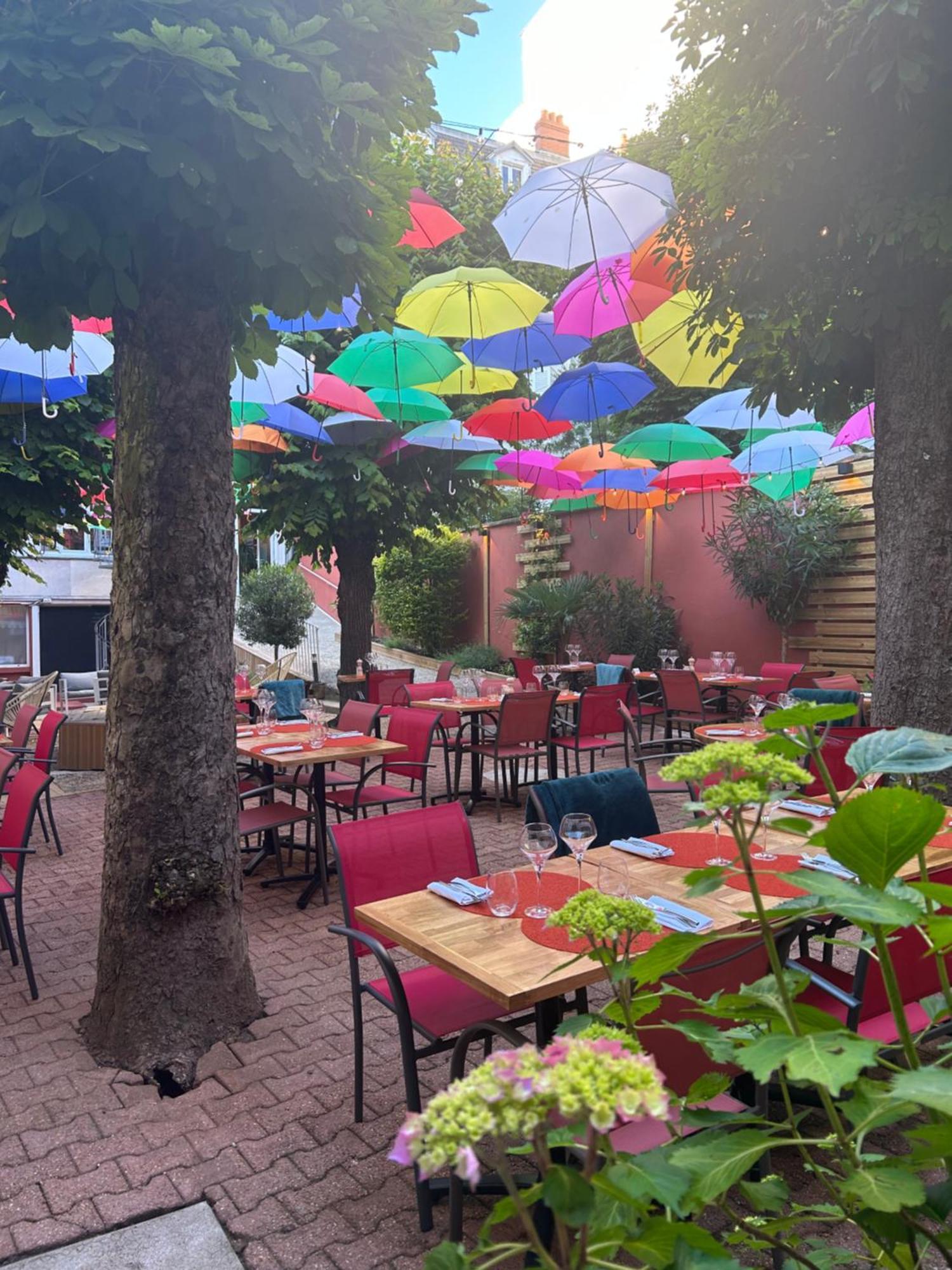 Hotel & Restaurant Le Patio Vichy Dış mekan fotoğraf