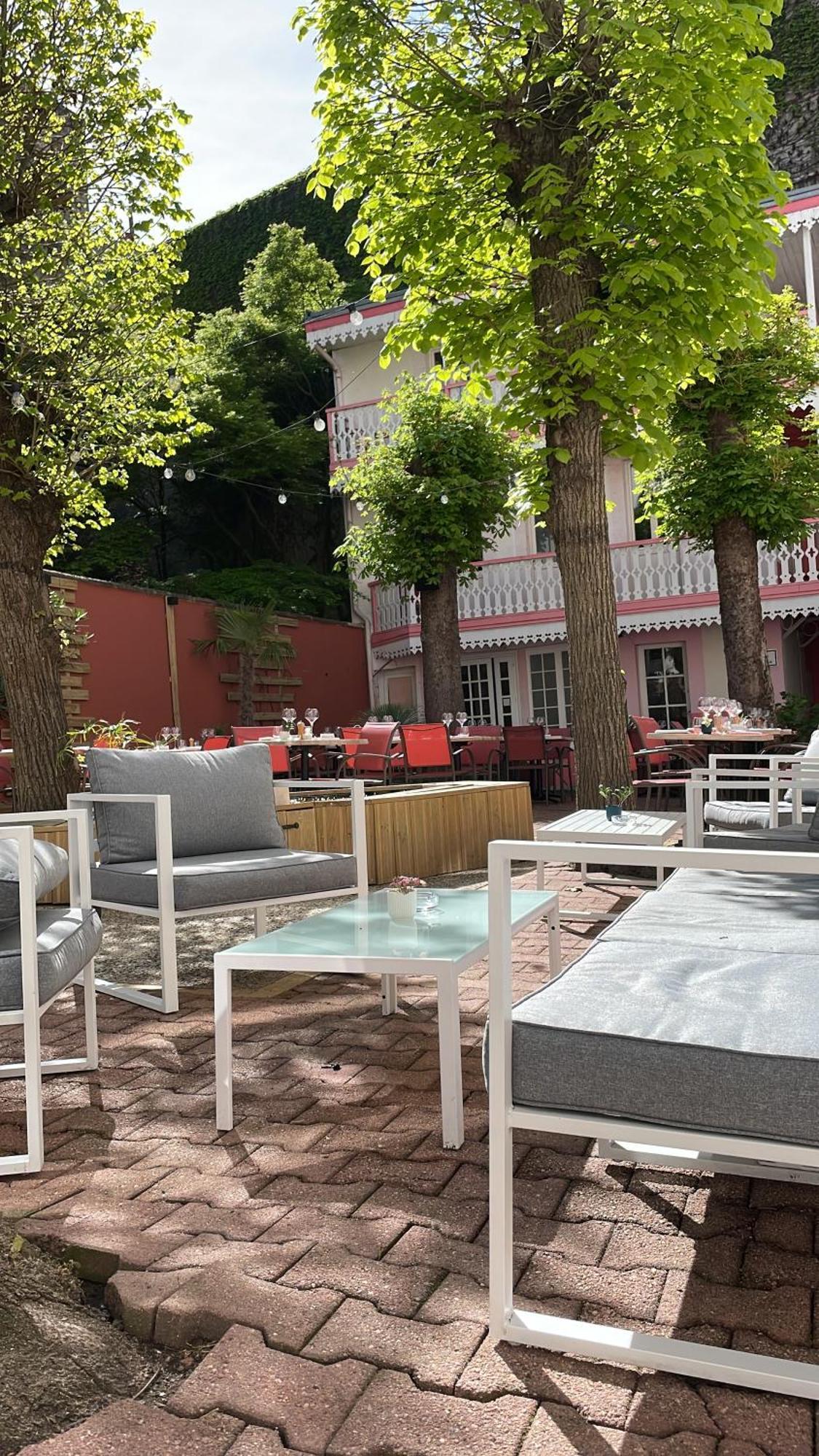 Hotel & Restaurant Le Patio Vichy Dış mekan fotoğraf